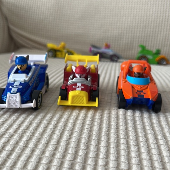 PAW Patrol race cars. - Picture 6 of 9